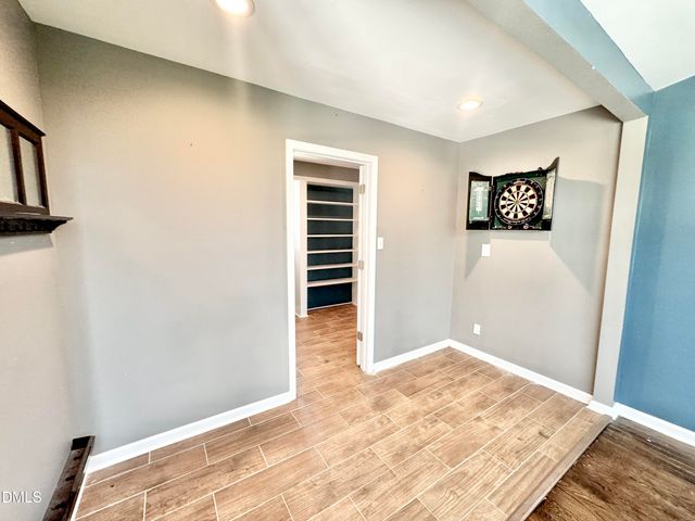 322 S Dixon Avenue, Cary, NC 27511