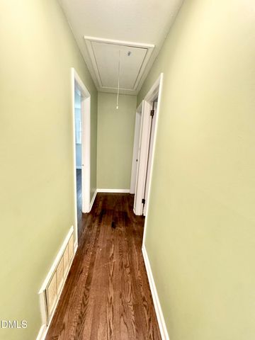 322 S Dixon Avenue, Cary, NC 27511