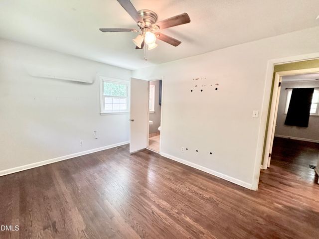 322 S Dixon Avenue, Cary, NC 27511