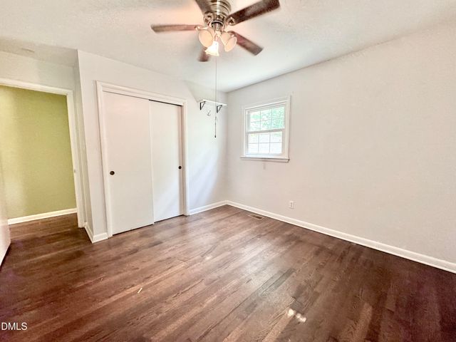 322 S Dixon Avenue, Cary, NC 27511