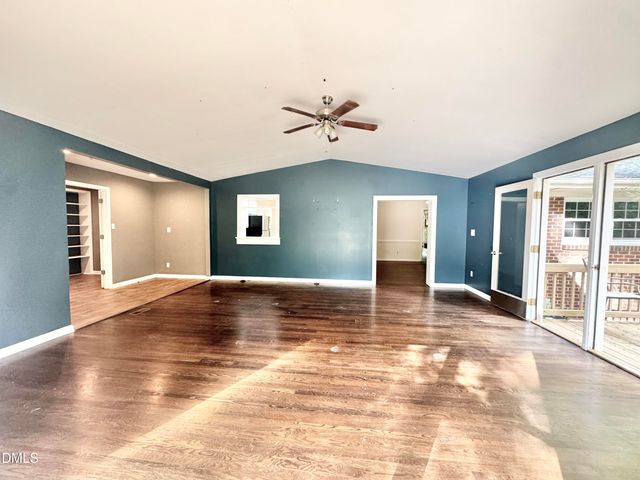 322 S Dixon Avenue, Cary, NC 27511