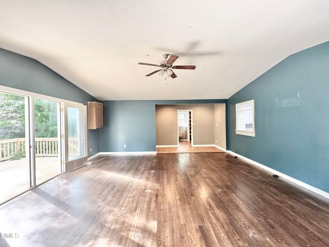 322 S Dixon Avenue, Cary, NC 27511
