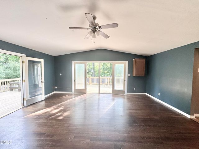 322 S Dixon Avenue, Cary, NC 27511