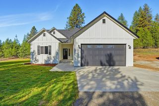 41927 N Darknell Rd, Elk, WA 99009