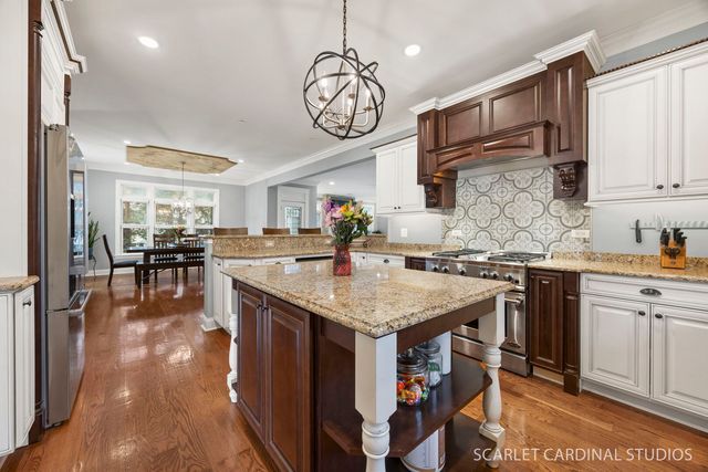 550 S Edson Avenue, Lombard, IL 60148