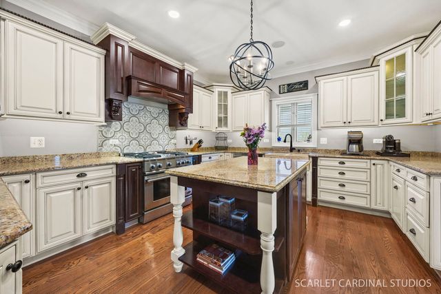 550 S Edson Avenue, Lombard, IL 60148