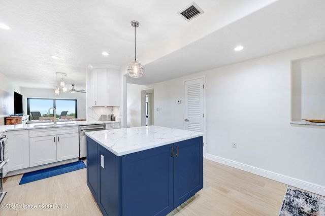 199 Jimmy Buffett Mem Highway A-104, Satellite Beach, FL 32937