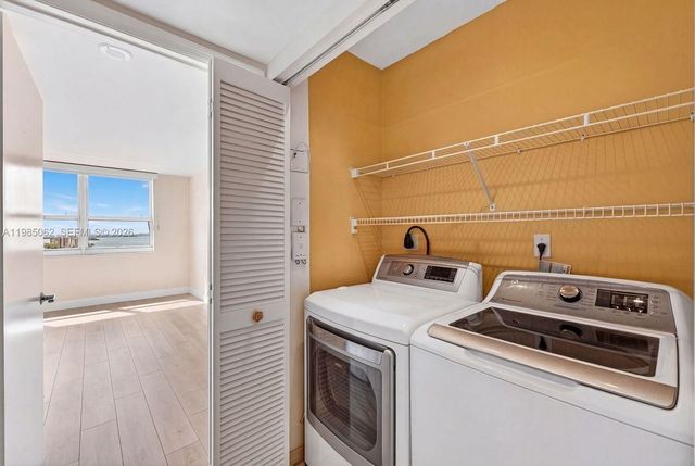 90 Alton Rd 1810, Miami Beach, FL 33139