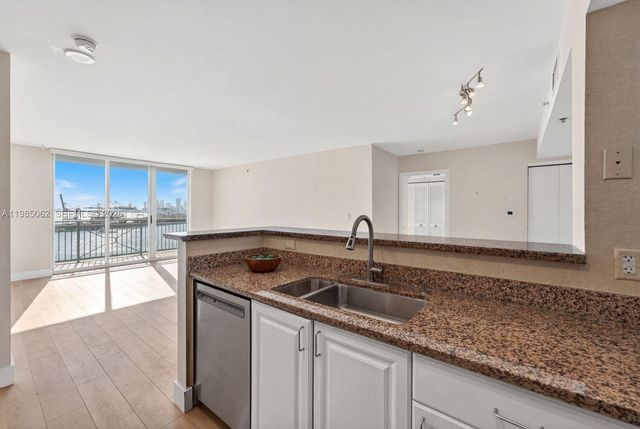 90 Alton Rd 1810, Miami Beach, FL 33139