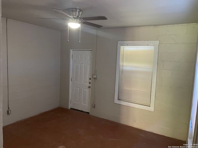 1007 EL PASO ST, San Antonio, TX 78207