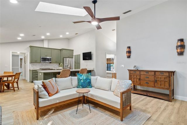 1113 CLIMBING ROSE DRIVE, Orlando, FL 32818