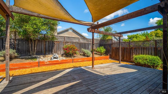 489 Pollard Way, Windsor, CA 95492