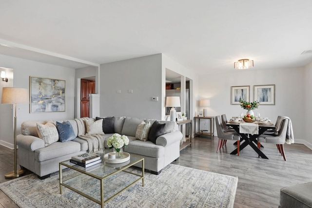 15700 Brassie Court 2S, Orland Park, IL 60462