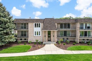 15700 Brassie Court 2S, Orland Park, IL 60462