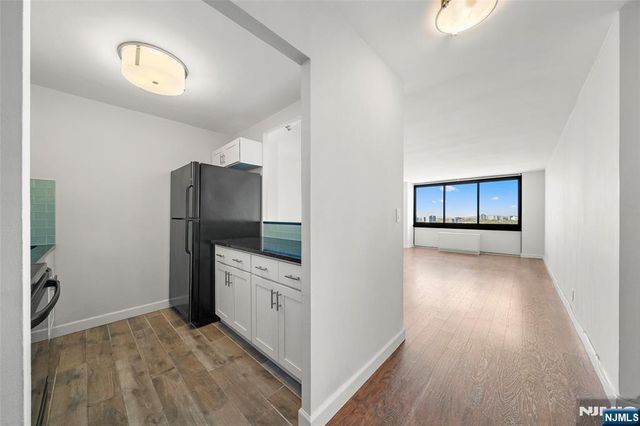 770 Anderson Avenue 22F, Cliffside Park, NJ 07010