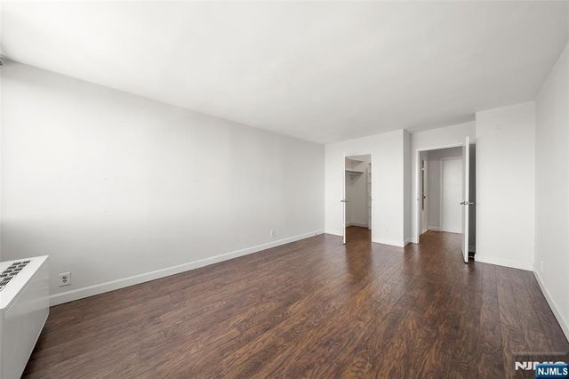 770 Anderson Avenue 22F, Cliffside Park, NJ 07010