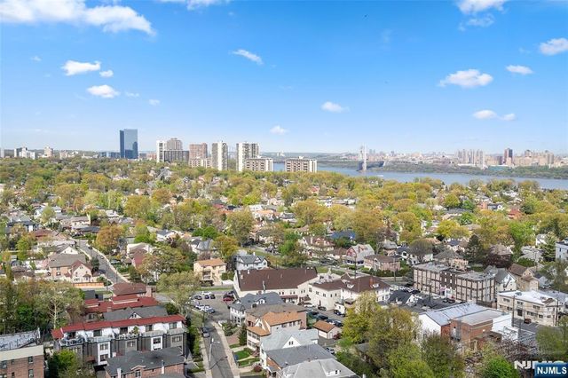 770 Anderson Avenue 22F, Cliffside Park, NJ 07010