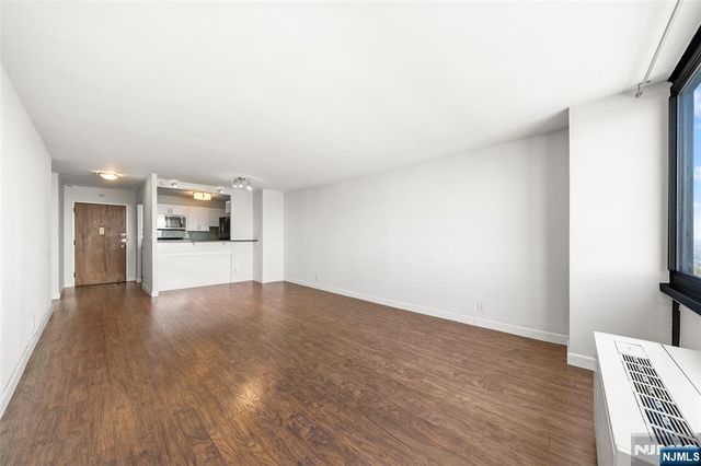 770 Anderson Avenue 22F, Cliffside Park, NJ 07010