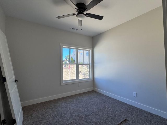 327 Crest Pointe S, Bremen, GA 30110