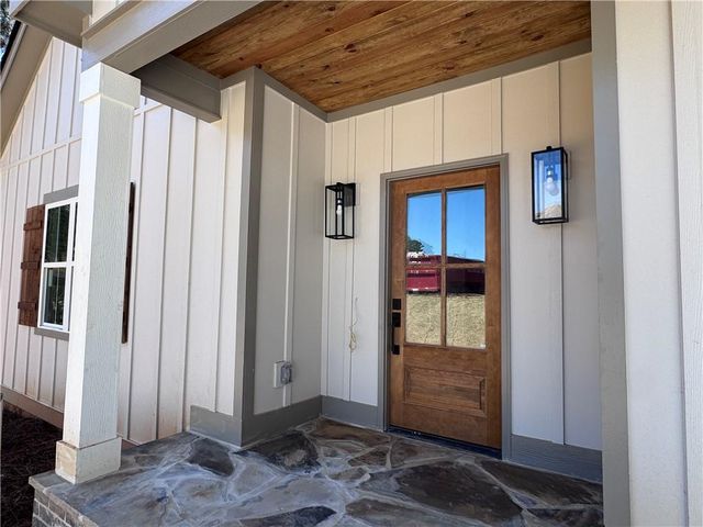 327 Crest Pointe S, Bremen, GA 30110