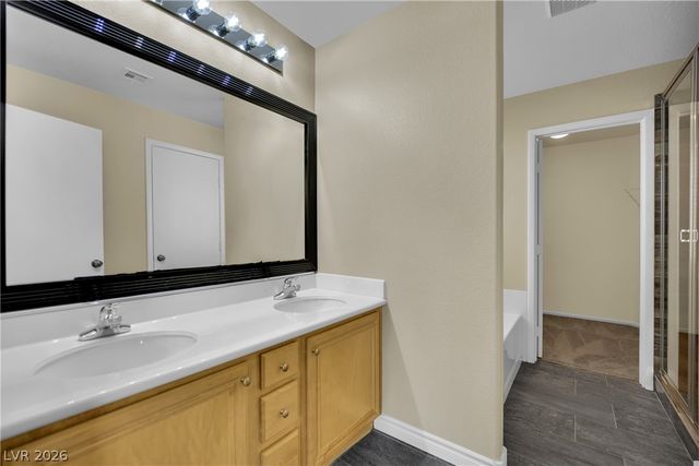 87 Wood Cliff Avenue, Las Vegas, NV 89183