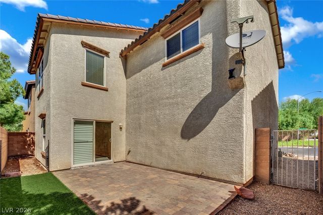 87 Wood Cliff Avenue, Las Vegas, NV 89183