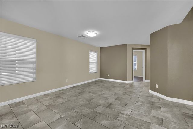 87 Wood Cliff Avenue, Las Vegas, NV 89183