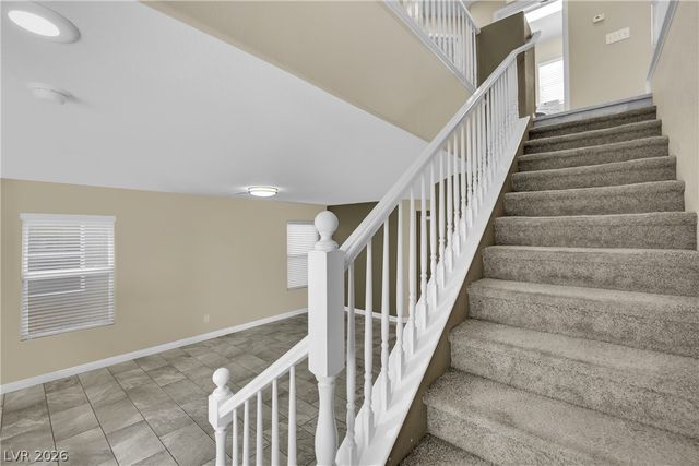 87 Wood Cliff Avenue, Las Vegas, NV 89183