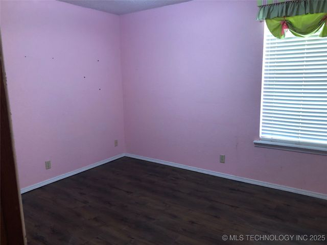 1120 W Louisville Street, Broken Arrow, OK 74012