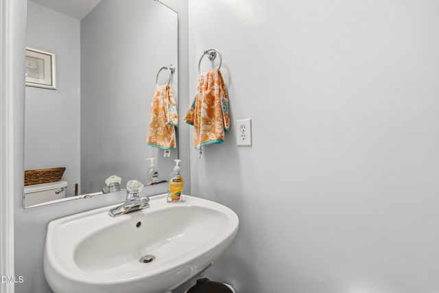 352 Arbor Crest Road, Holly Springs, NC 27540
