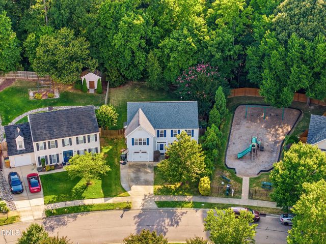 352 Arbor Crest Road, Holly Springs, NC 27540