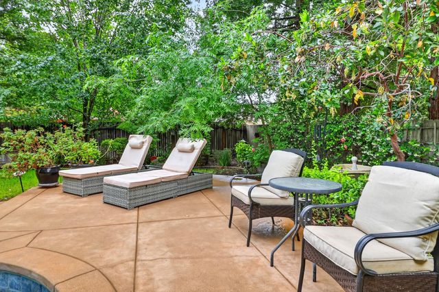 2713 Julie Ann Ct, Carmichael, CA 95608
