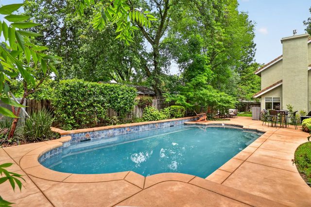 2713 Julie Ann Ct, Carmichael, CA 95608