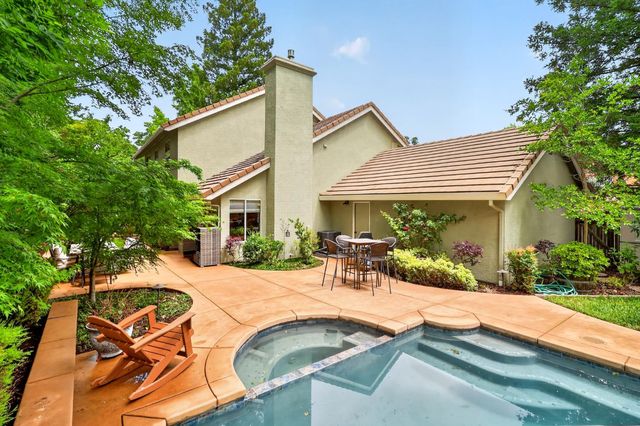 2713 Julie Ann Ct, Carmichael, CA 95608