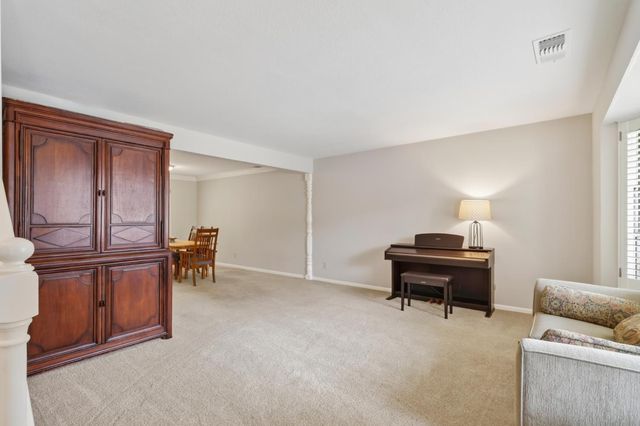 2713 Julie Ann Ct, Carmichael, CA 95608