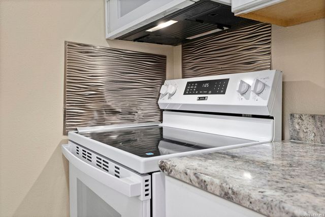 13018 Heimer Rd Apt 109, San Antonio, TX 78216