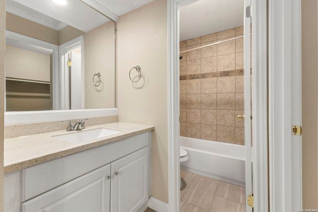 13018 Heimer Rd Apt 109, San Antonio, TX 78216