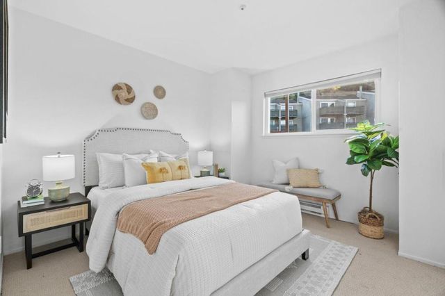 4000 Farm Hill Boulevard 204, Redwood City, CA 94061