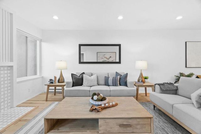 4000 Farm Hill Boulevard 204, Redwood City, CA 94061