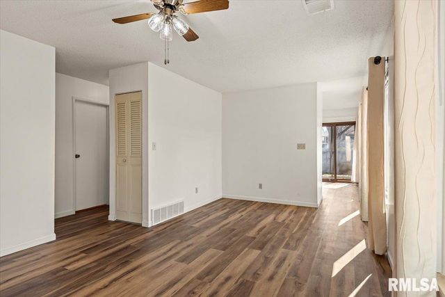 36 Trailridge Lane, Springfield, IL 62704