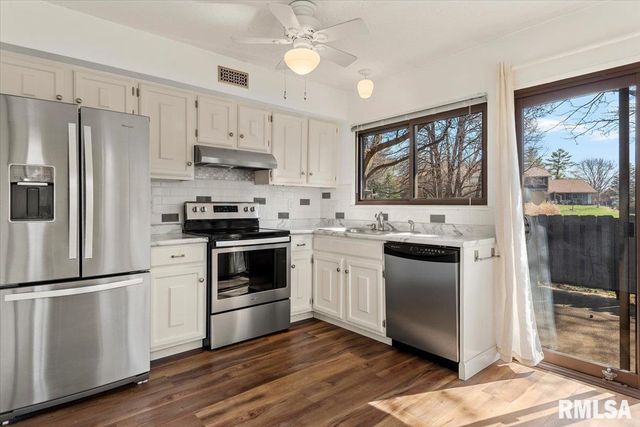 36 Trailridge Lane, Springfield, IL 62704