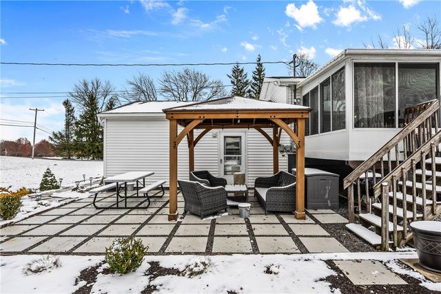 1301 Martin Road, Henrietta, NY 14586