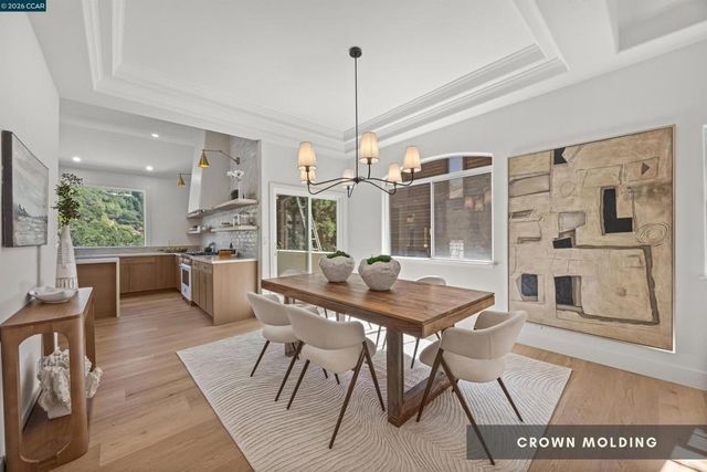 6900 Charing Cross Rd, Berkeley, CA 94705
