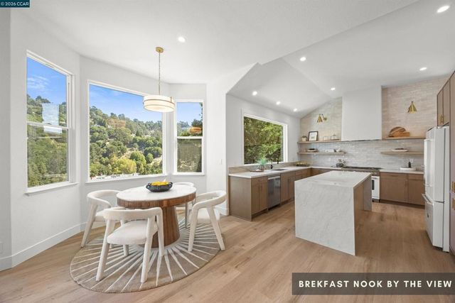 6900 Charing Cross Rd, Berkeley, CA 94705