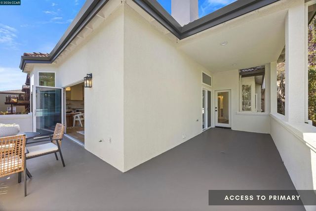 6900 Charing Cross Rd, Berkeley, CA 94705