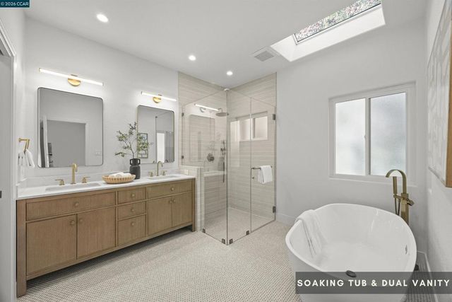 6900 Charing Cross Rd, Berkeley, CA 94705