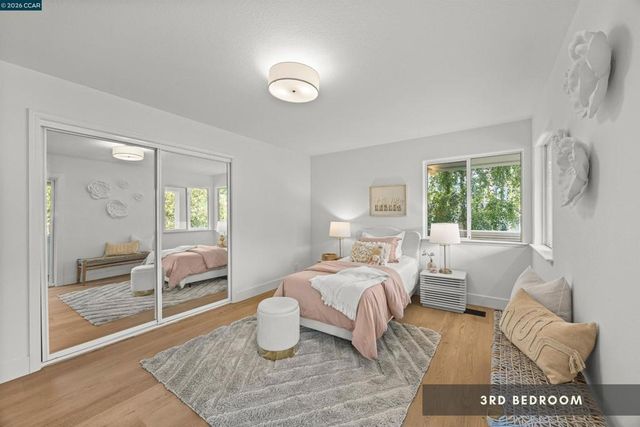 6900 Charing Cross Rd, Berkeley, CA 94705
