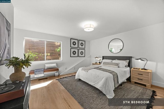 6900 Charing Cross Rd, Berkeley, CA 94705