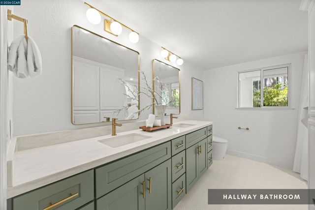 6900 Charing Cross Rd, Berkeley, CA 94705