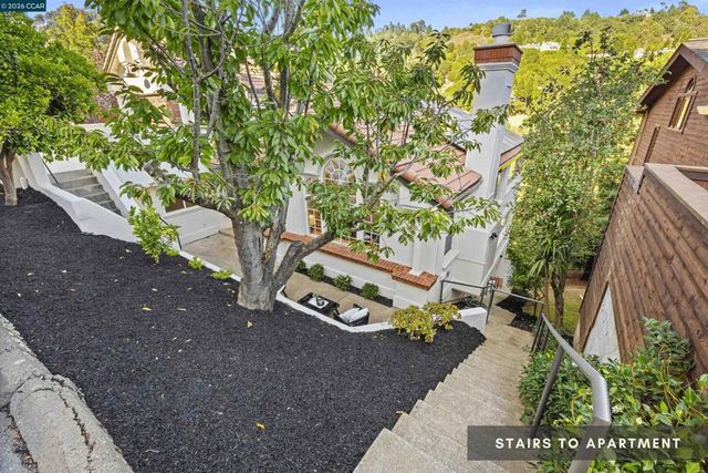 6900 Charing Cross Rd, Berkeley, CA 94705